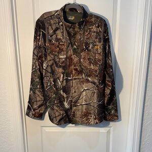 Under Armour Men's Camouflage Long Sleeve Shirt Jacket Vented Zip Pocket Size L